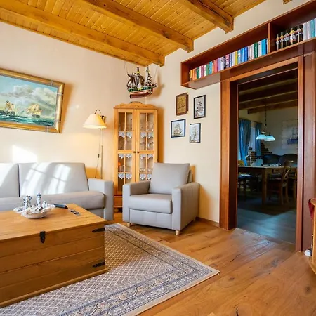 Godewind Haus Wattwurm Apartment Busum Exterior photo