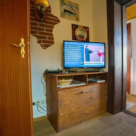 Godewind Haus Wattwurm Apartment Busum Exterior photo